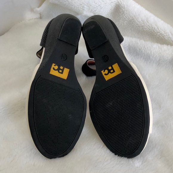 Black & White Wedge Sandals - Picture 4 of 4